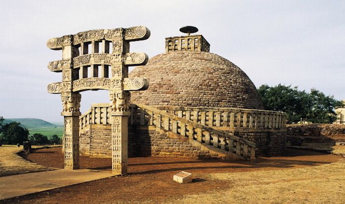 stupas buddhism