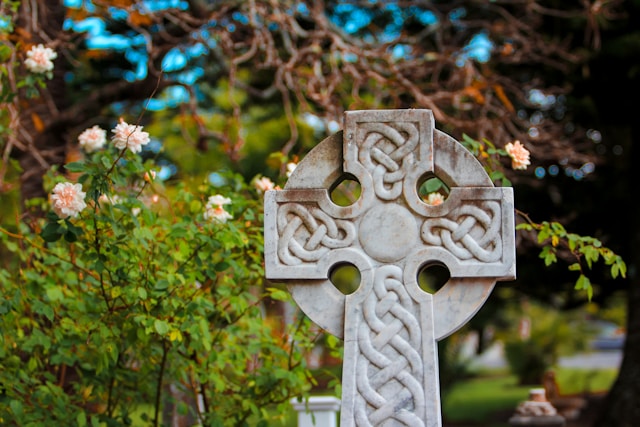 What Does the Celtic Cross Symbolize
