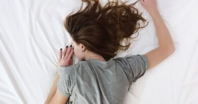 what does it mean when you dream about someone